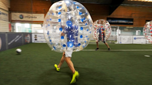 Bubble-Fußball Indoor Spaß