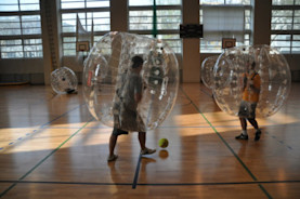 Bubble Fußball & Arrow Tag Spaß