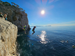 Coasteering und Zip-Lining in Mallorcas Klippenwelten