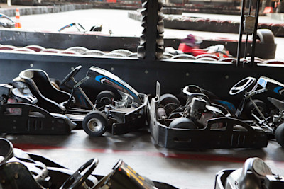 Karting en intérieur ou extérieur image