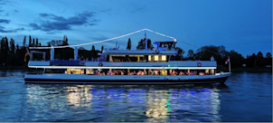 Abendliche Bootsfahrt mit Stadtpanorama - 60 Minuten