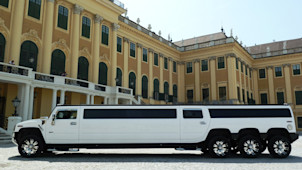 Hummer Limousine mit Stripshow