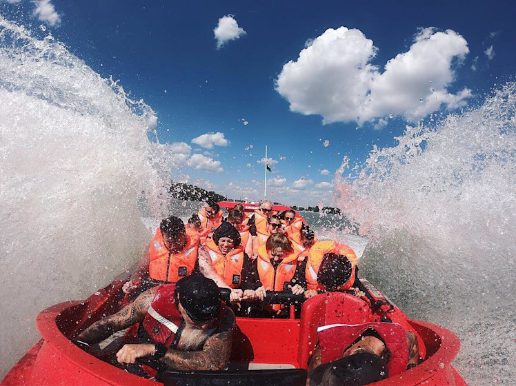 Power Boat Ride In Budapest Pissup Stag Dos