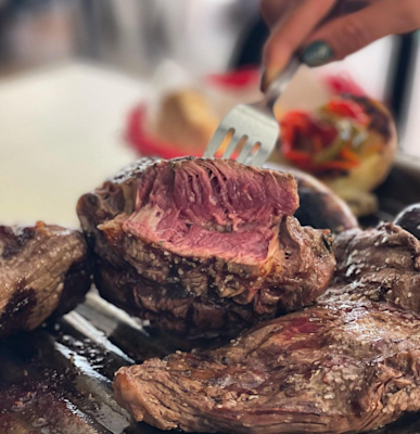 Barbecue et Striptease image