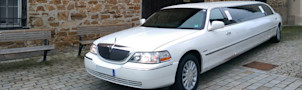 Lincoln Stretchlimousine mit rotem Teppich