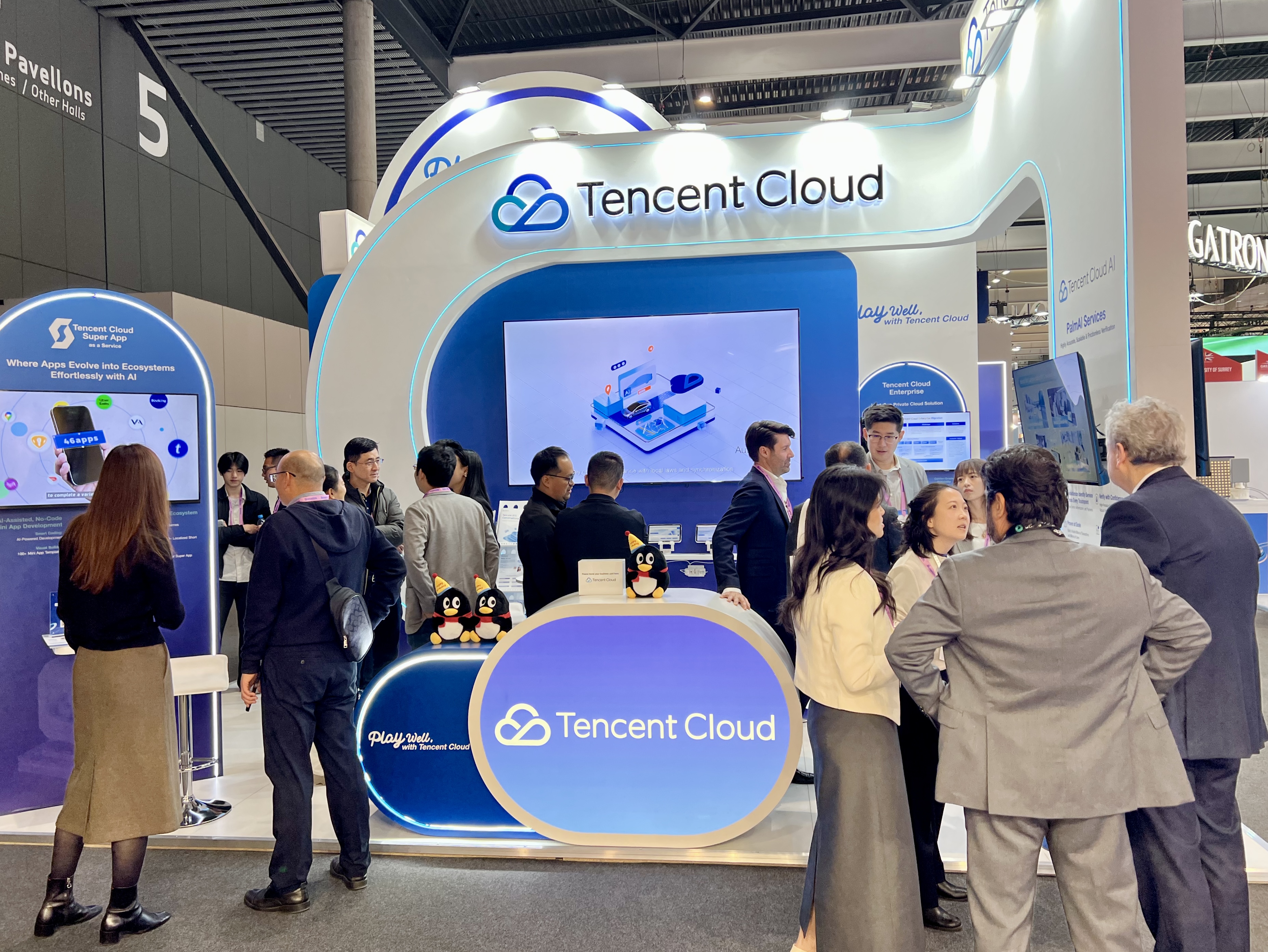 Tencent Cloud data center with servers and network infrastructure, representing industrial AI.