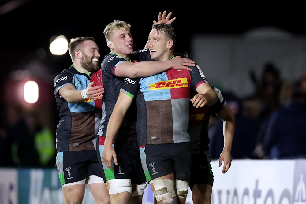 quins team at the stoop