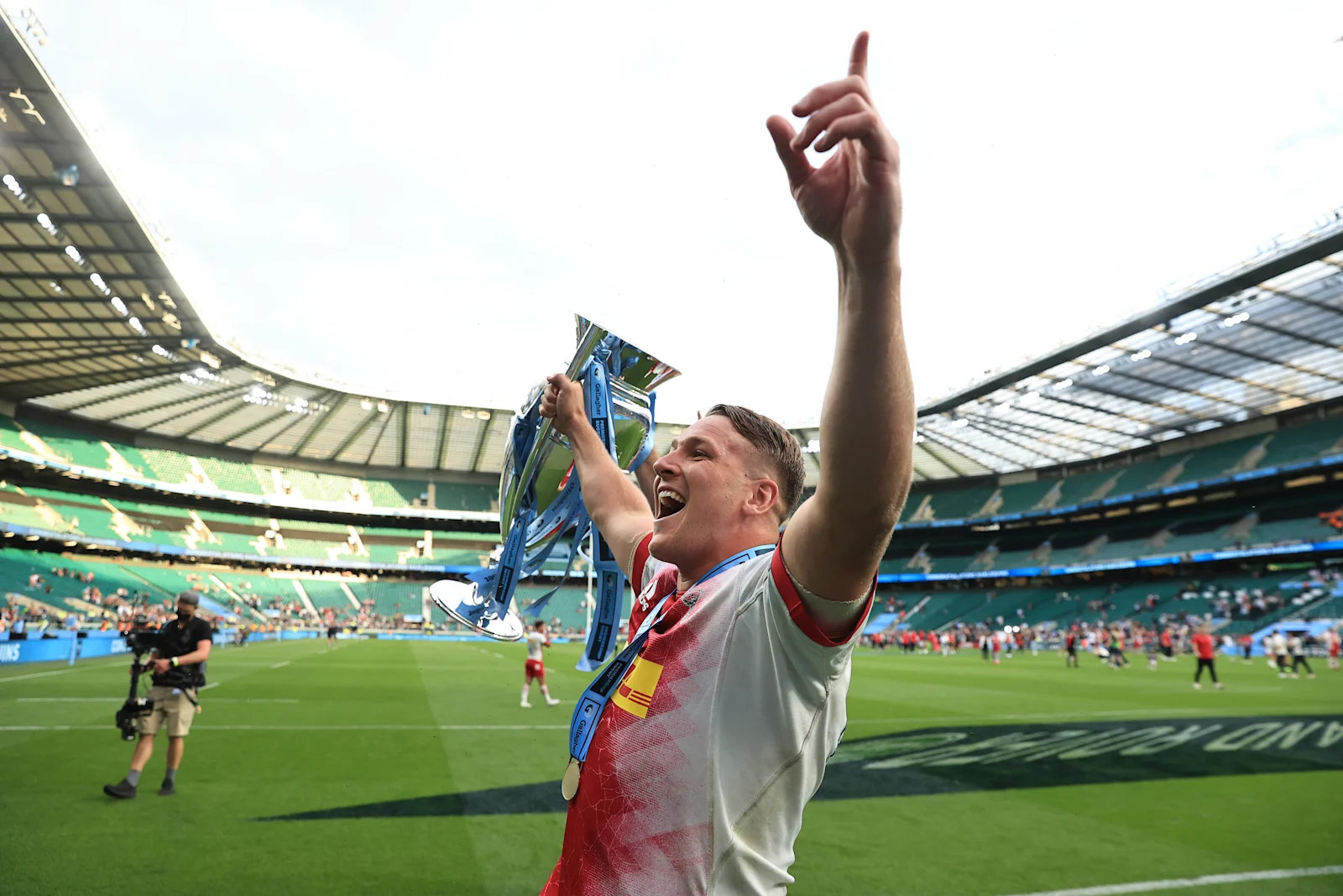 Dombrandt signs contract extension with Quins | Ultimate Rugby Players ...