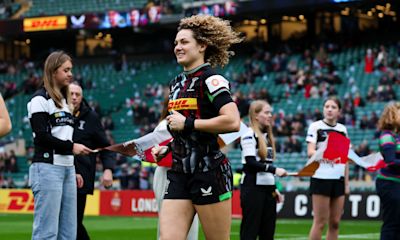 Ellie Kildunne runs out at Big Game 15