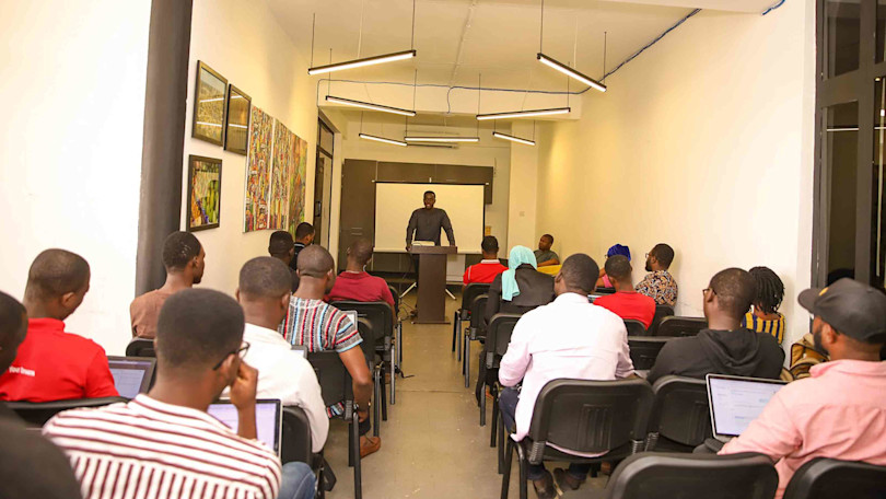 expo2020-blossom-about