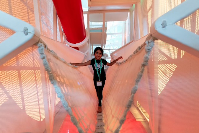 taqa-island-terra-indoor-playground-expo-city-rope-bridge