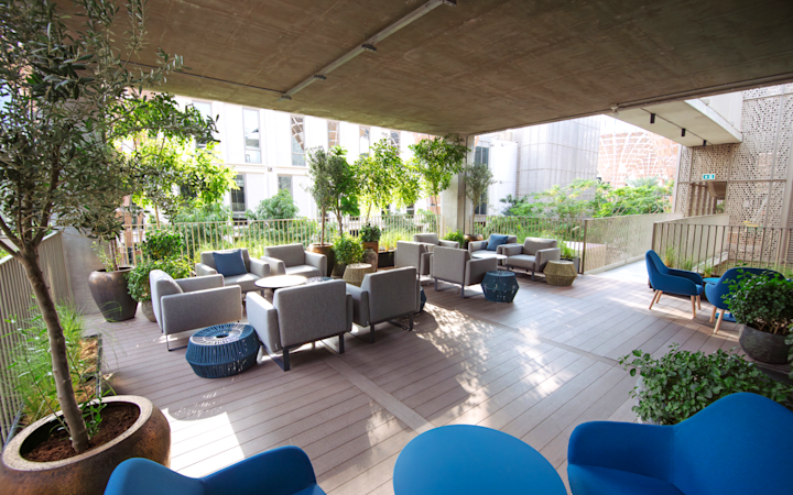 Garden terrace | Capacity: 50 standing, 25 seated