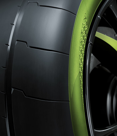 Atturo AZ 850 DR Tires Shoulder Grip Image 