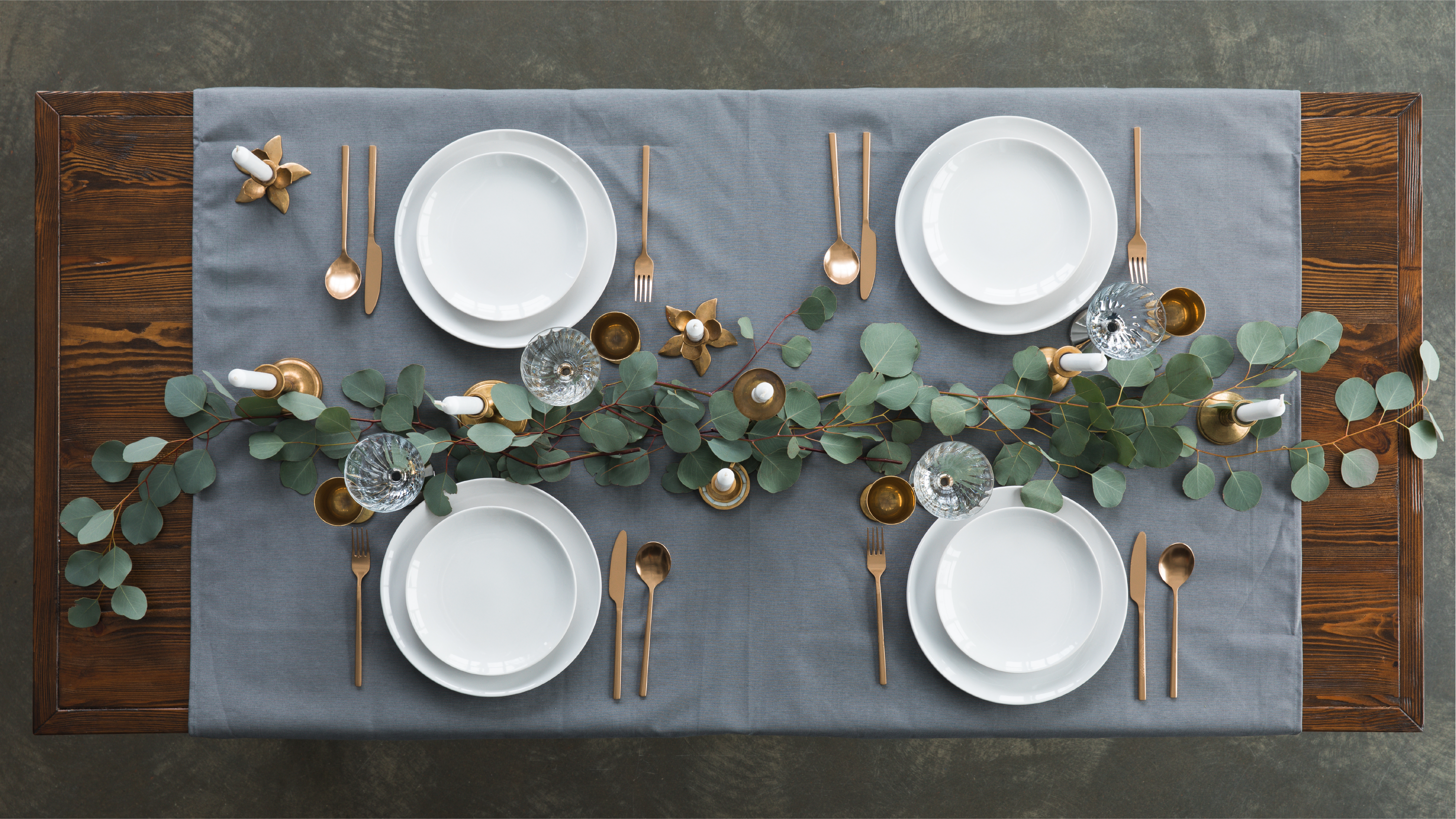 TABLE SETTING