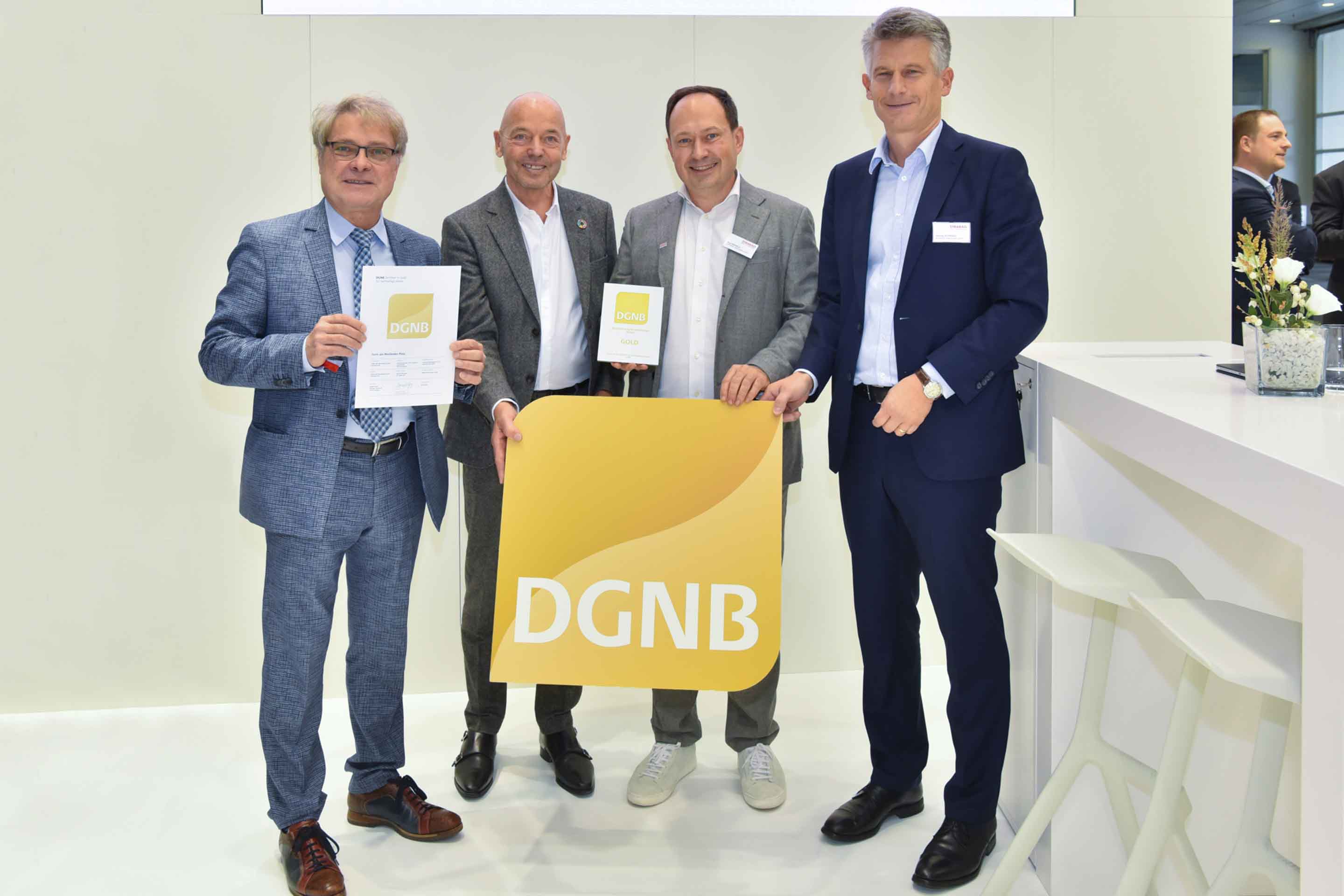 Foto: Auf der Expo Real 2022 erhielt das Projekt Turm am Mailänder Platz DGNB Gold