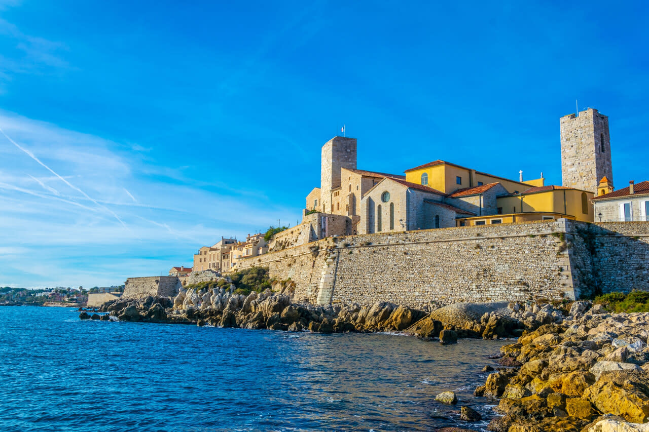 E-Cigarette & E-liquide Blu à Antibes