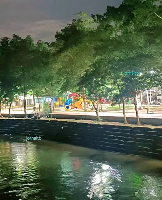 Tomada Noturna