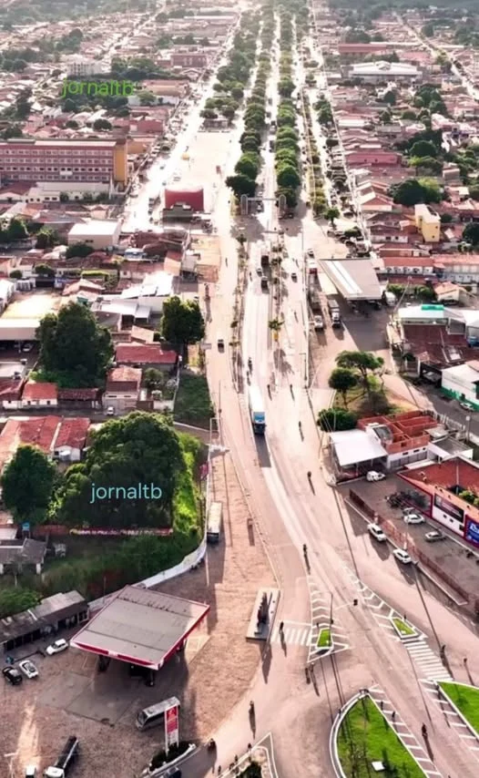 A foto via drone é do Isaías Chaves