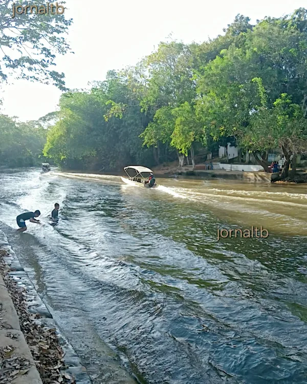 Pelo rio Corda