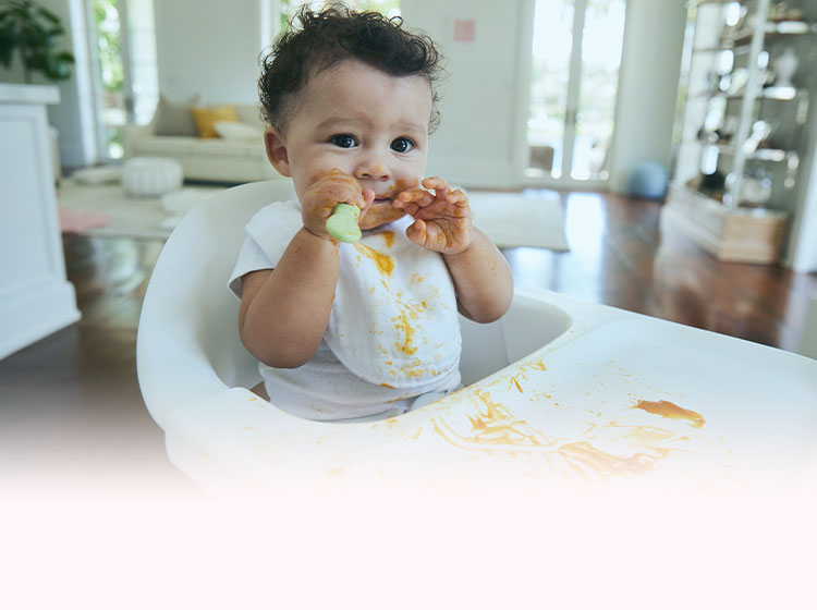 Cómo quitar las manchas de zanahoria de la ropa de bebé | Dreft