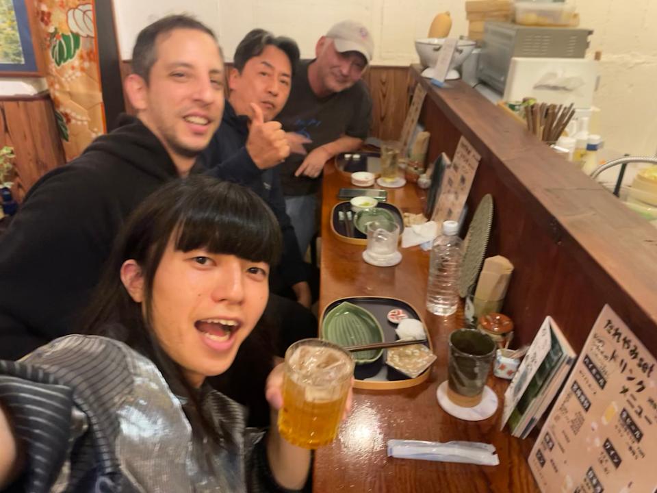 酒葉 MUSUBU の店内の雰囲気