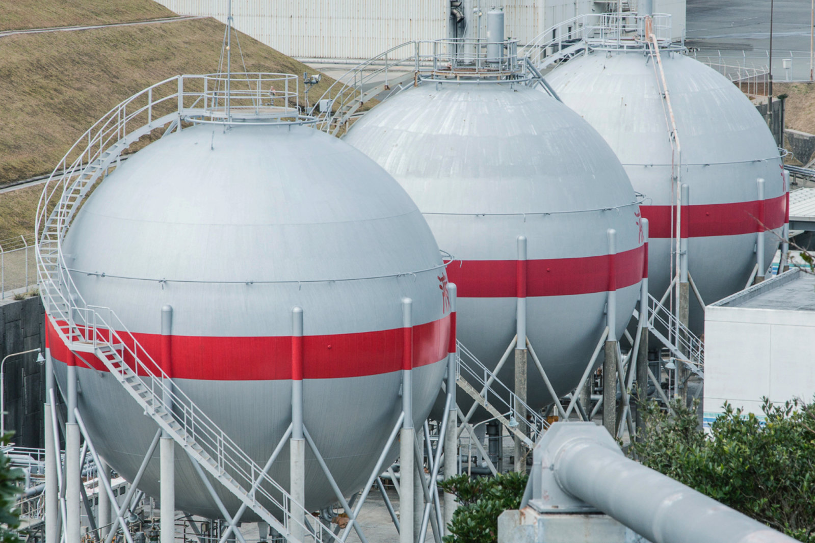 Hydrogen storage. Хранение водорода. Емкость для хранения водорода. Водородное хранилище. Стеклянные микросферы для хранения водорода.