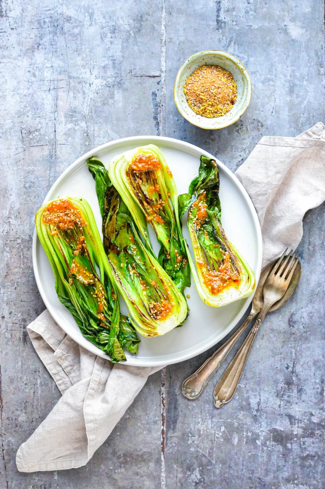 Pak choi med tomatvinaigrette