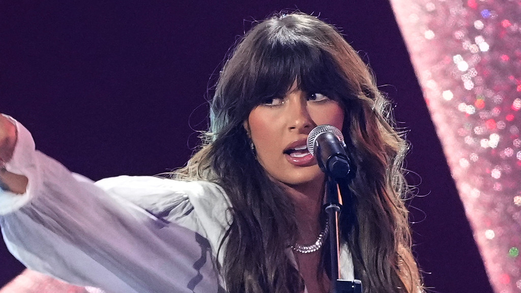 Ella Langley sees off Mariah Carey to claim Billboard Hot 100 record