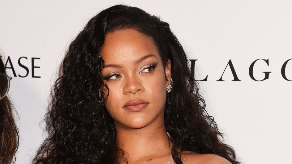 Woman suspected for shooting Rihanna's house charged with attempted murder