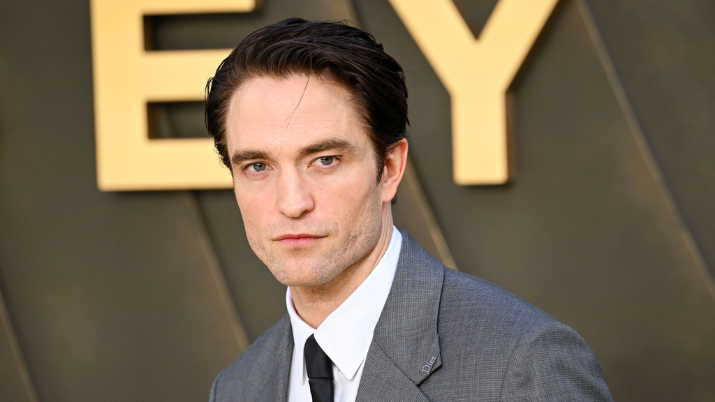 Robert Pattinson jokingly compares The Odyssey character to Twilight's Jacob