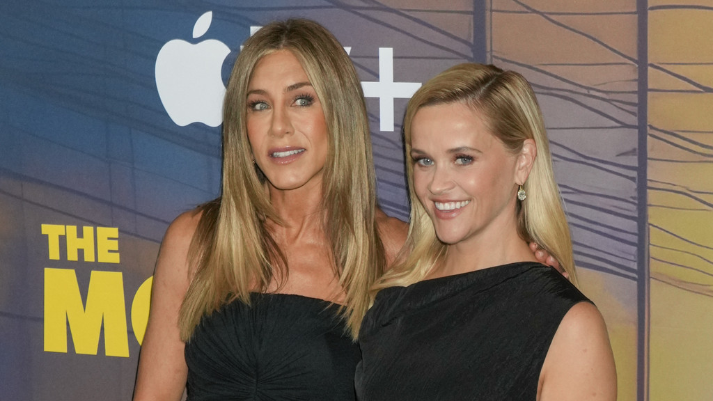 Reese Witherspoon and Jennifer Aniston bidding farewell to The Morning Show