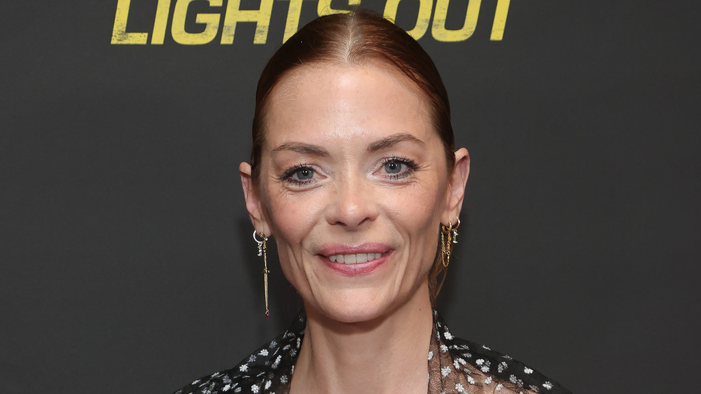 Jaime King was 'blindsided' by Austin Sosa divorce