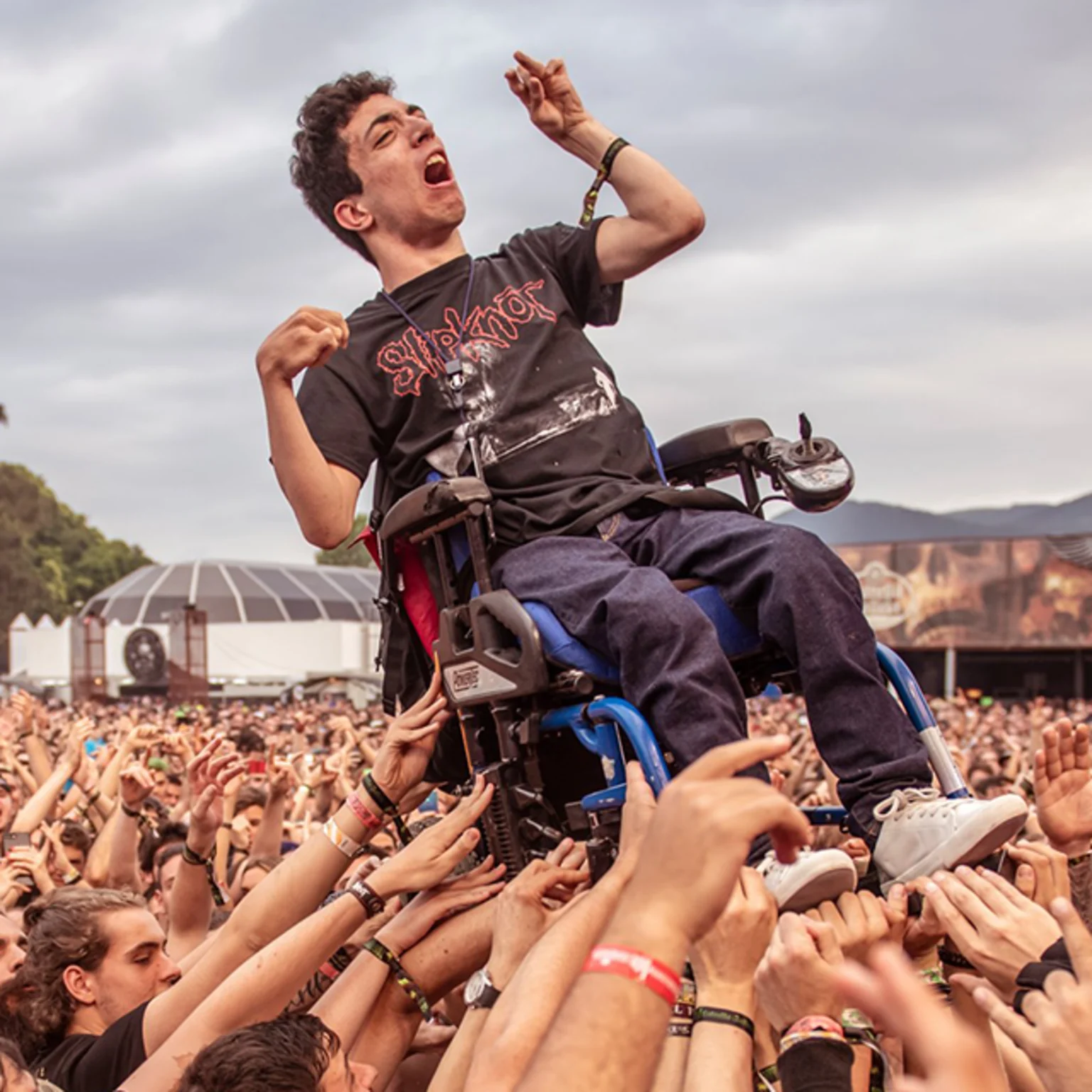 WATCH: Glorious moment metal fans help young buck in wheelchair crowd ...