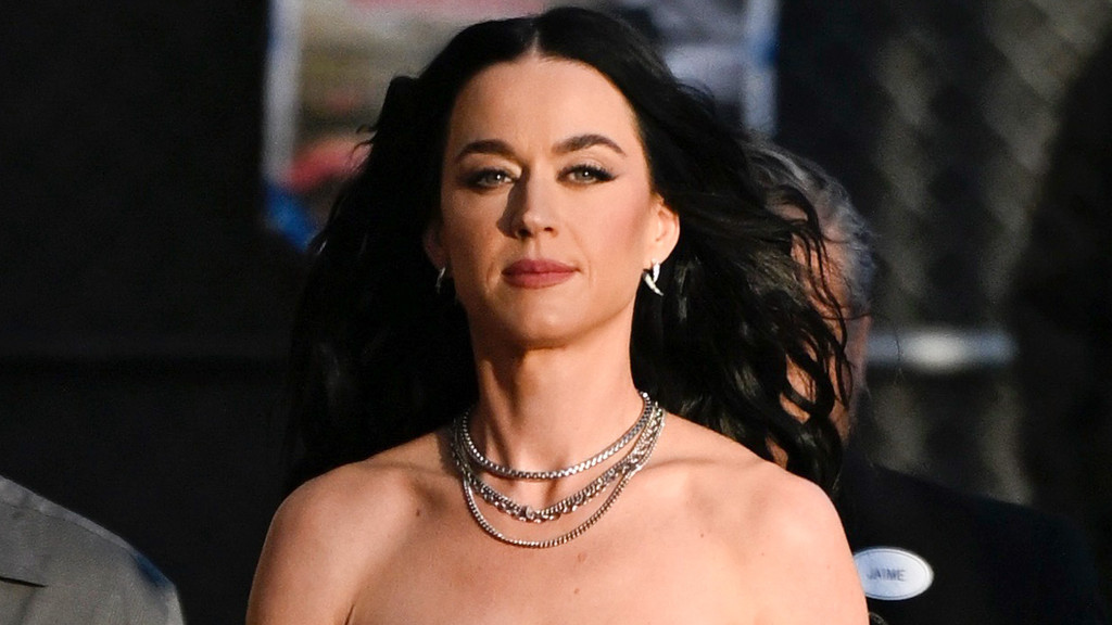 Katy Perry 'appalled' at use of Firework in White House bombing clip