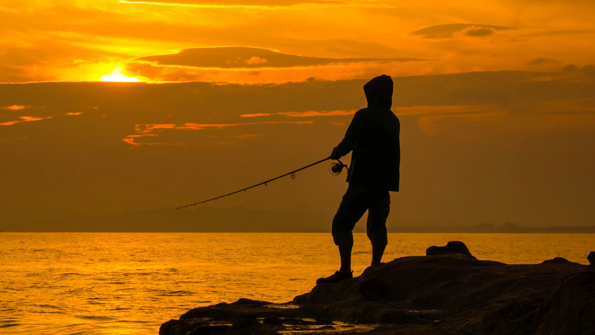 Coroner highlights the importance of life jackets for rock-fishing