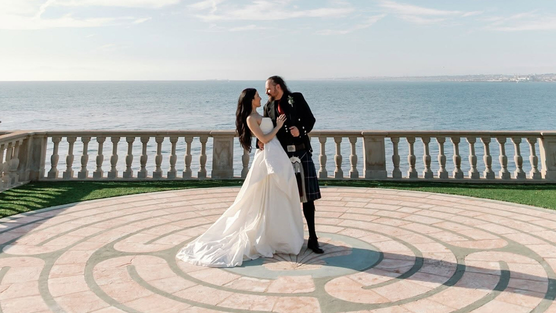 Korn's Jonathan Davis marries long-term girlfriend Brittany Parisi