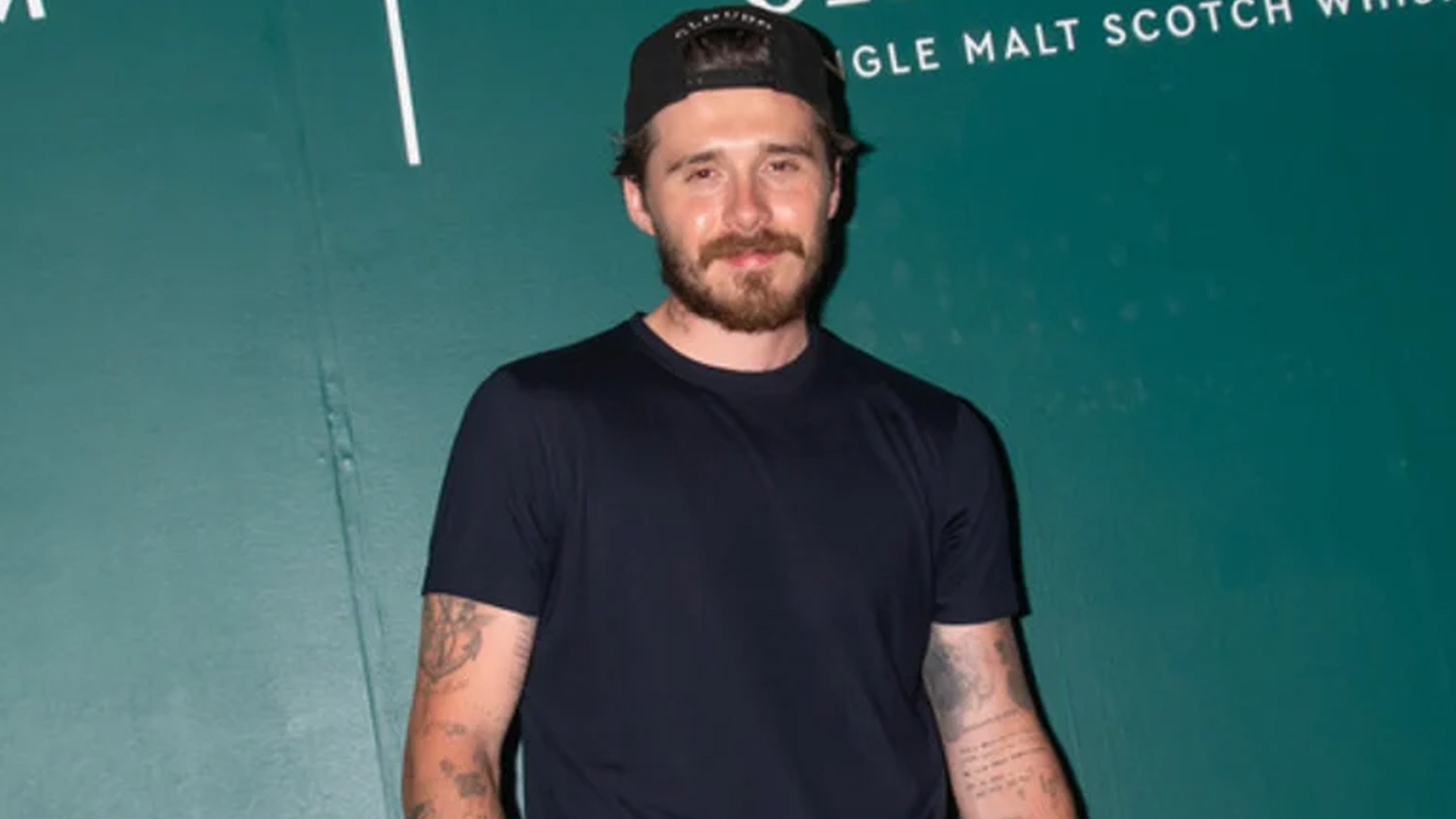 Brooklyn Beckham's latest ad has fans convinced it's about his family feud
