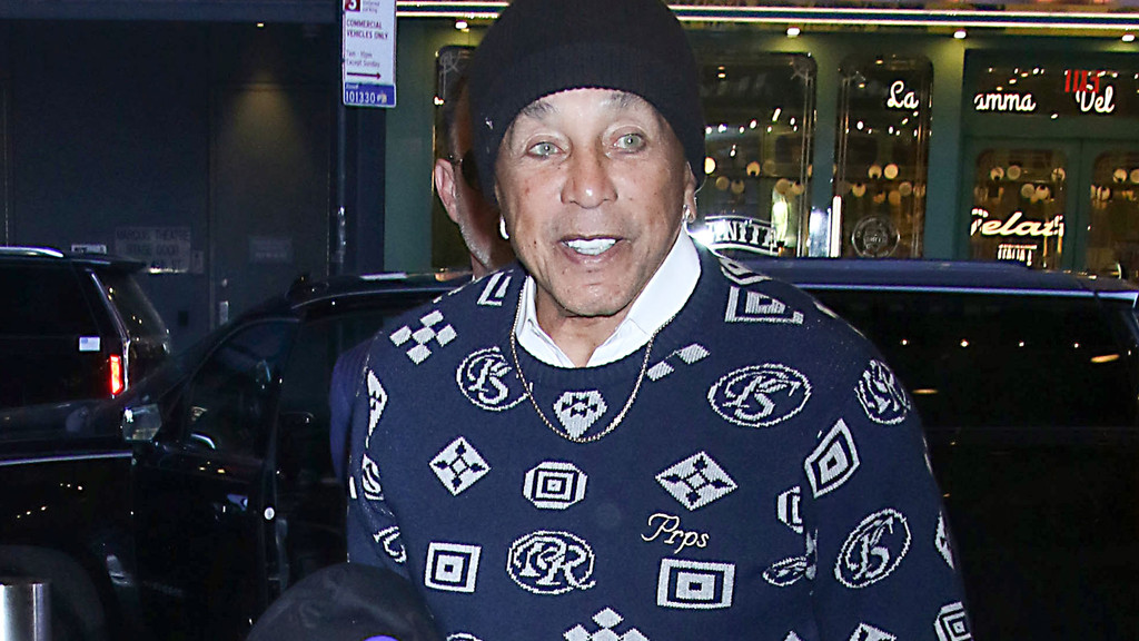 Smokey Robinson loses bid to dismiss sexual harassment claims