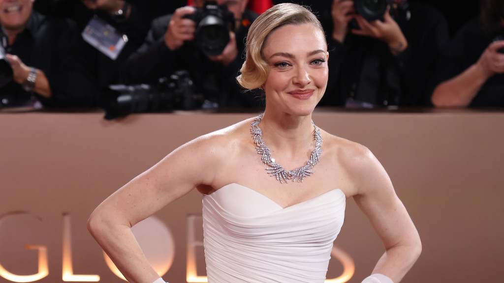 Amanda Seyfried forced to hire bodyguard after Charlie Kirk comments