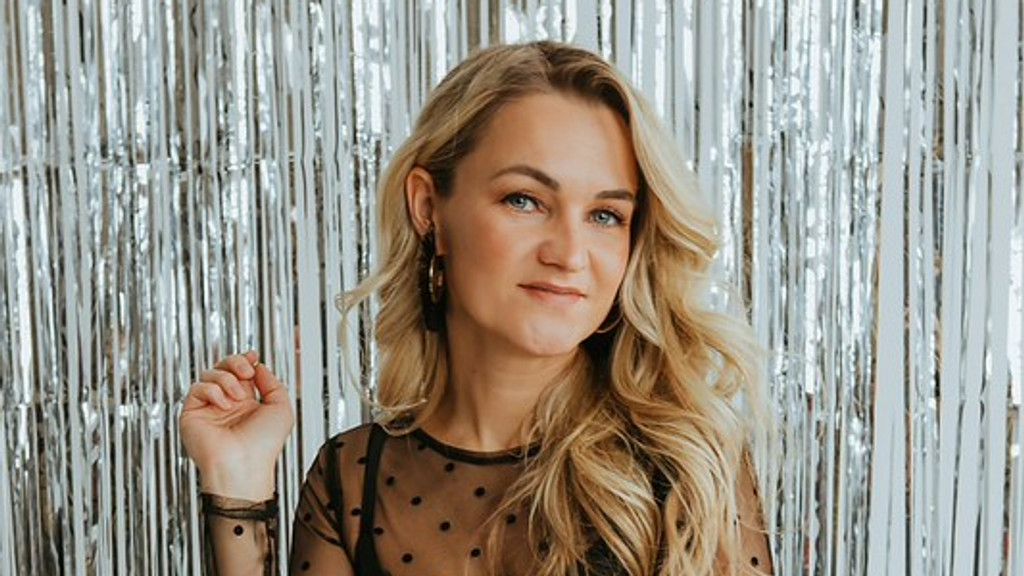 Princess Diana's Revenge Dress tops list of ultimate fashion icons