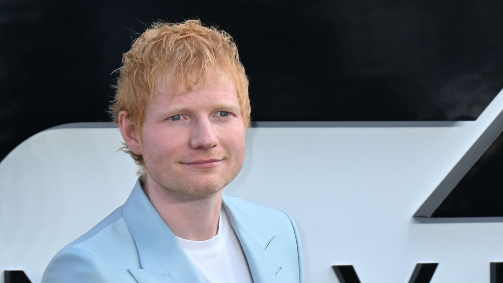 Ed Sheeran cancels tour shows in 'difficult decision'