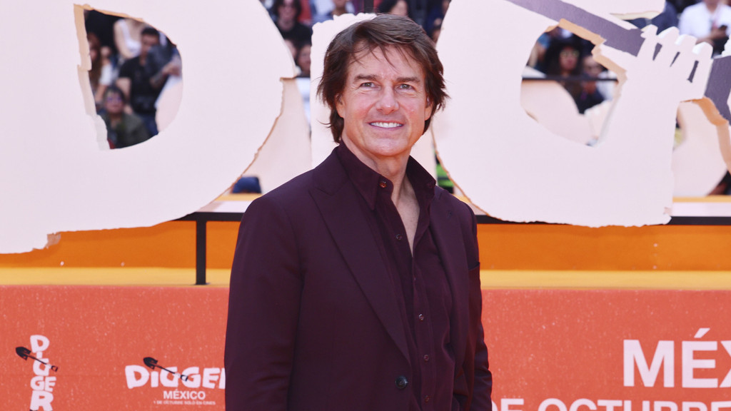 Tom Cruise scores lowest opening in 19 years with Digger