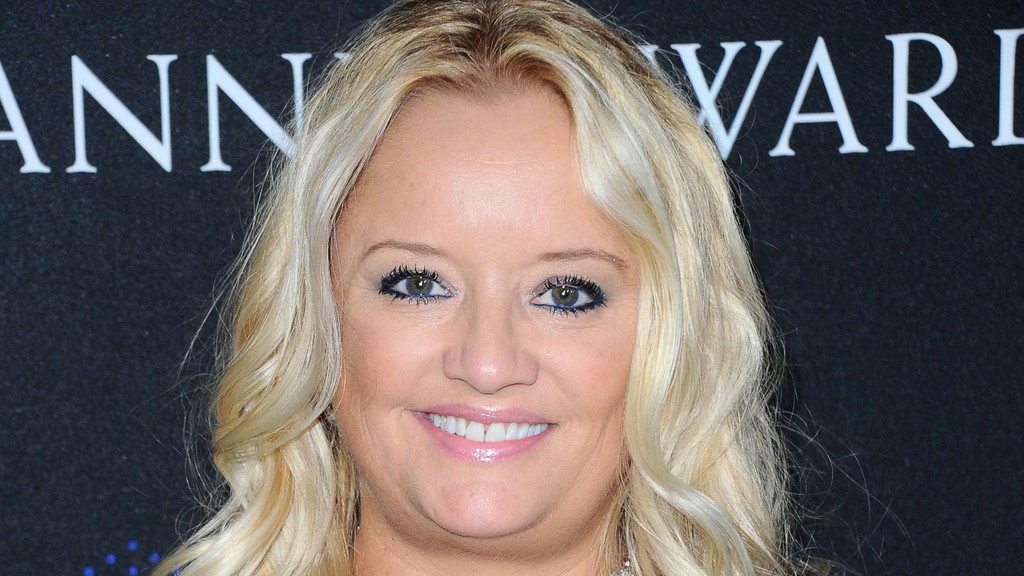 Lucy Davis backed by celebrity friends after revealing cancer diagnosis