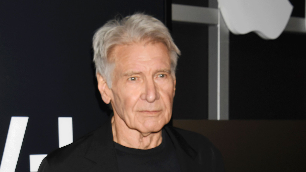 Harrison Ford fights back tears delivering heartfelt speech at 2026 Actor Awards