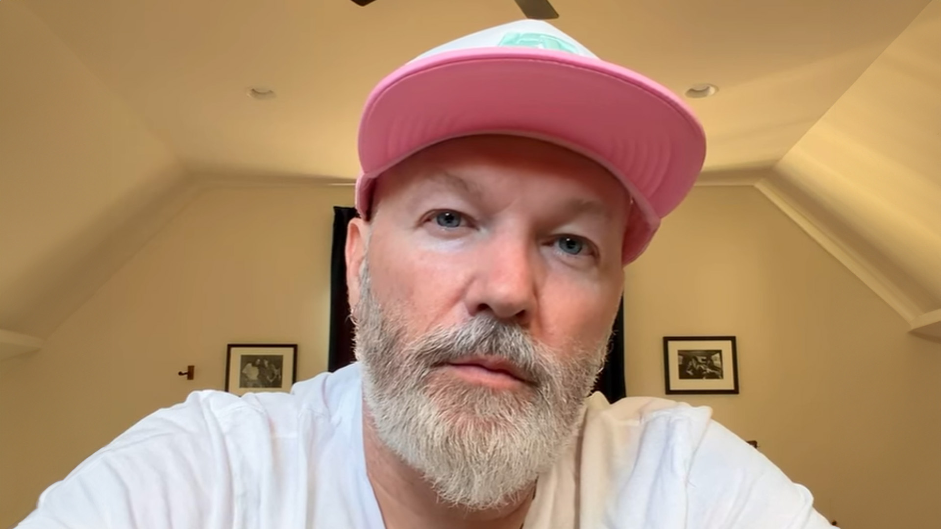 Limp Bizkit frontan Fred Dust - screenshot from his tribute video