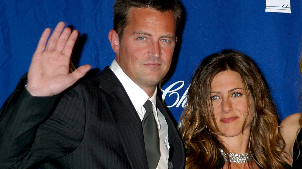 Jennifer Aniston's letter to Matthew Perry removed from memorabilia auction