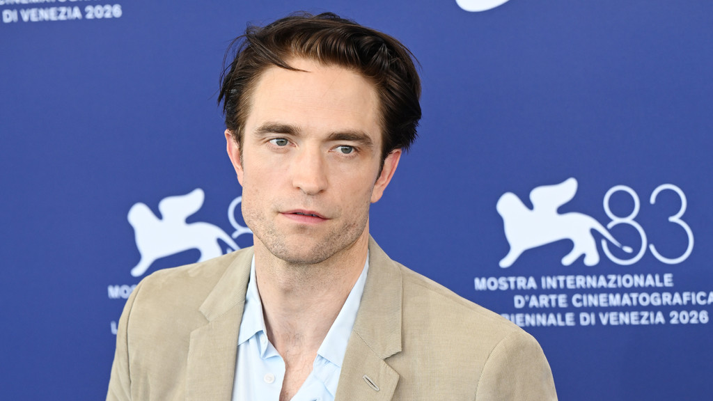 Robert Pattinson teases "totally different" The Batman: Part II