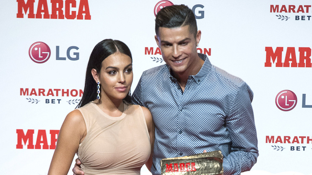 Cristiano Ronaldo marries longtime partner Georgina Rodríguez