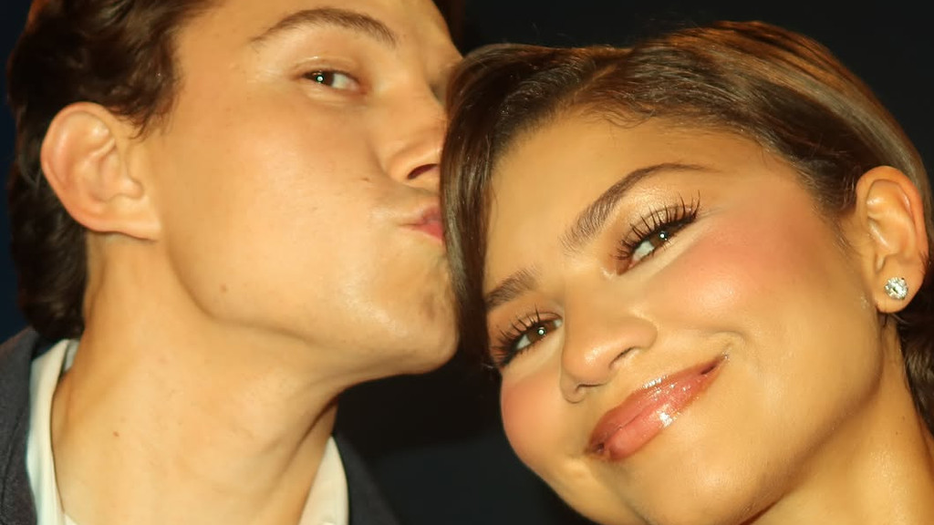 Zendaya shares rare PDA selfie with Tom Holland
