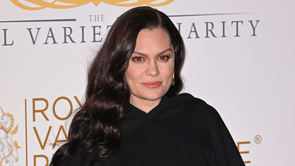 Jessie J cancels Toronto concert at last minute due to safety concerns